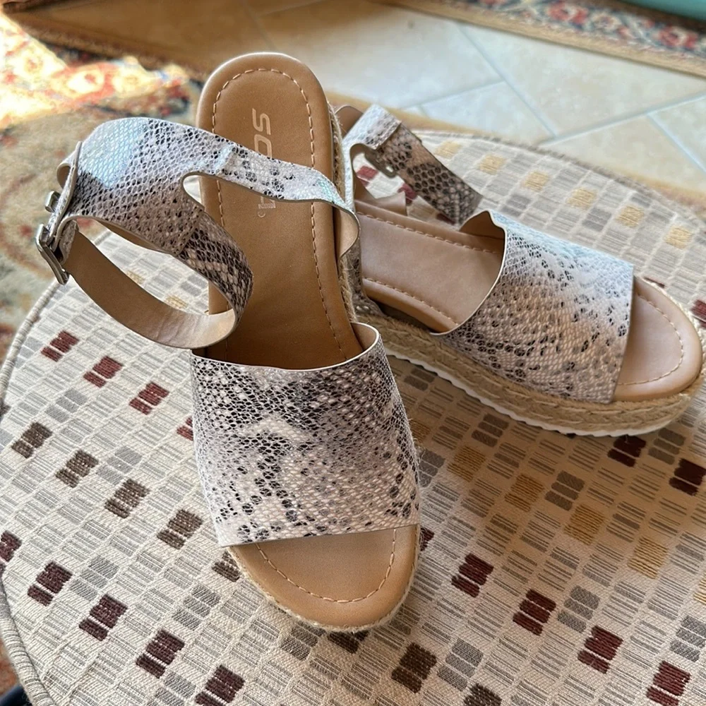 SODA Sandals Espadrille Snake Skin